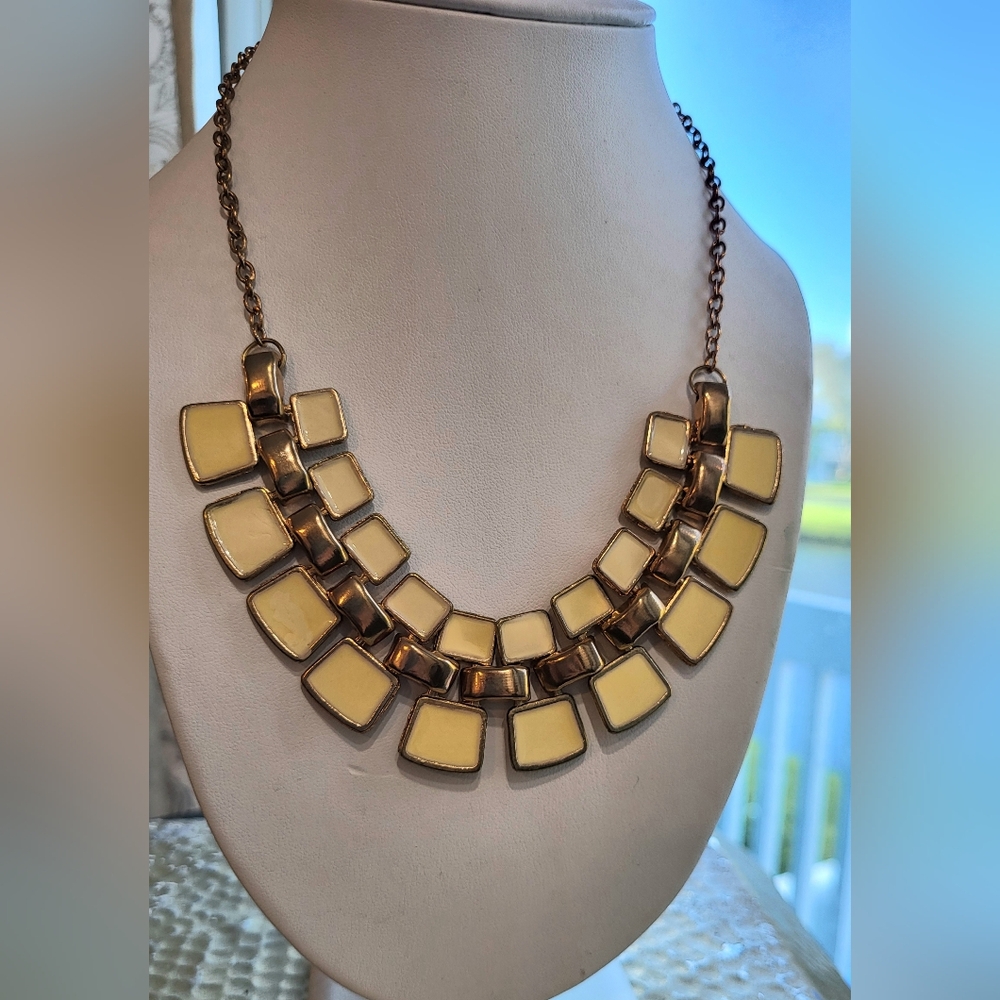 Statement Necklace - Picture 2 of 6